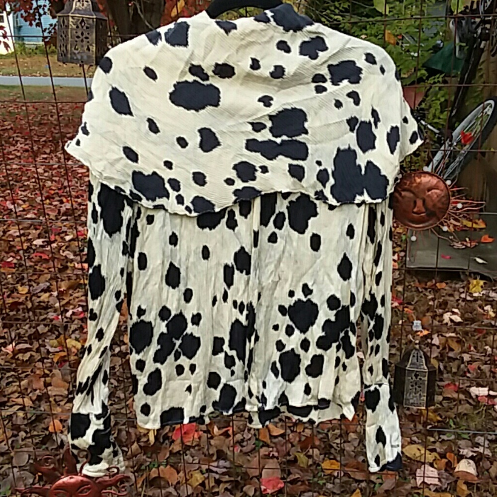 Vintage Valentine boutique animal print blouuse